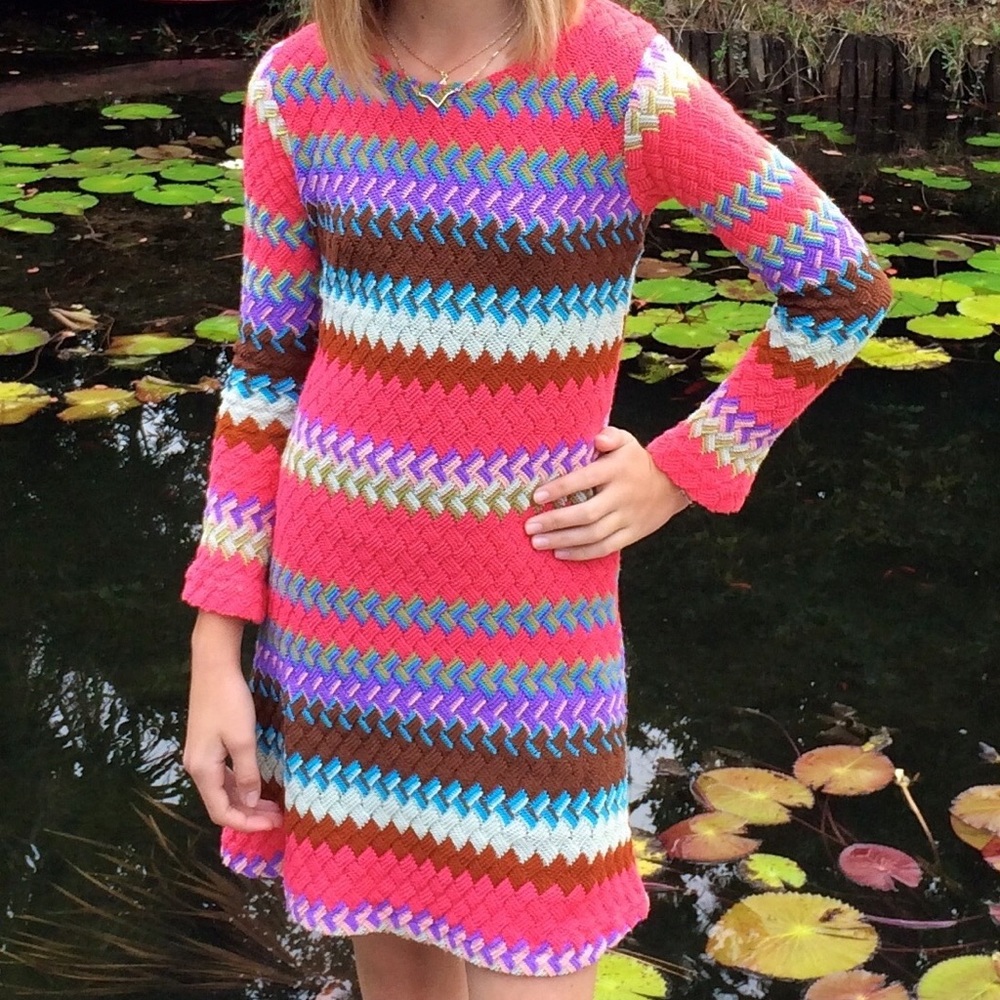 Long sleeve bell, fit crochet dress